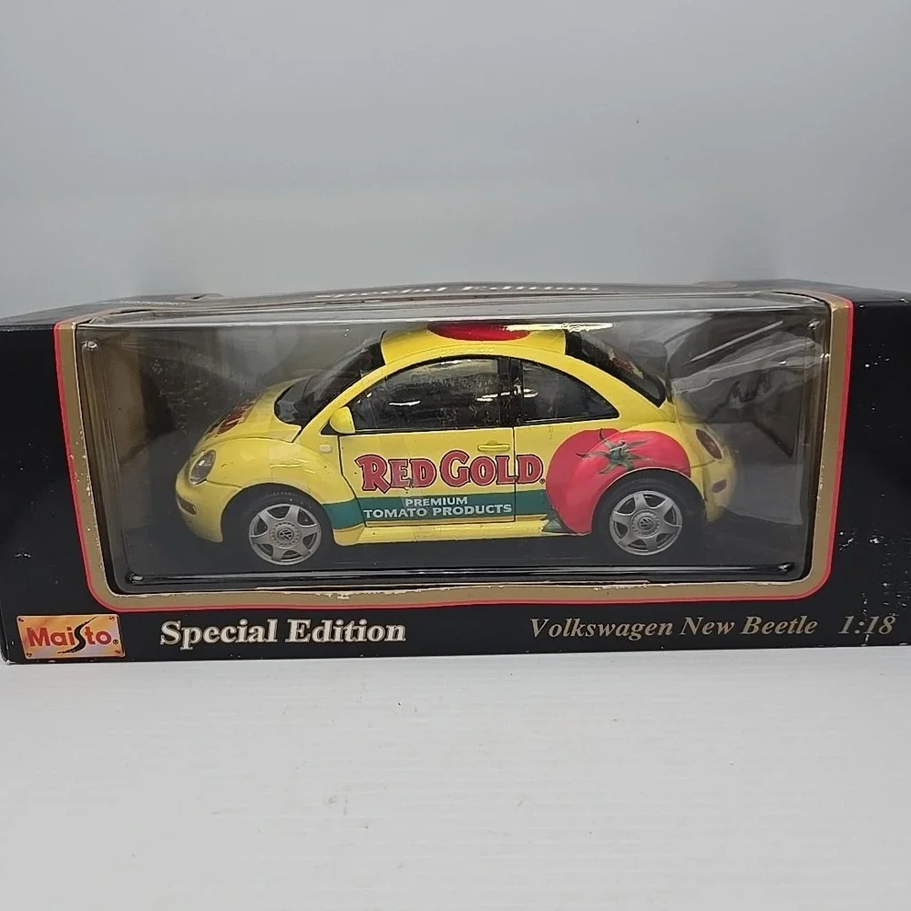 Red Gold Tomatoes Volkswagen Diecast 1:18 - Maisto Special Edition, In Box, 2000